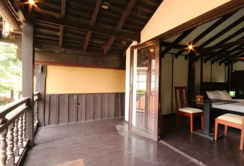 Hotelli Villa Lao