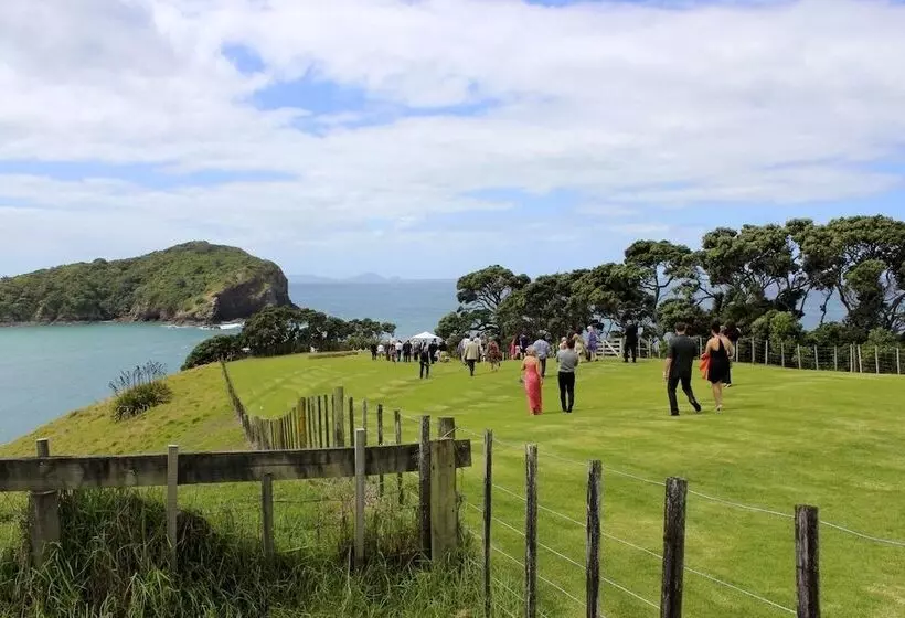 Pacific Rendezvous Resort