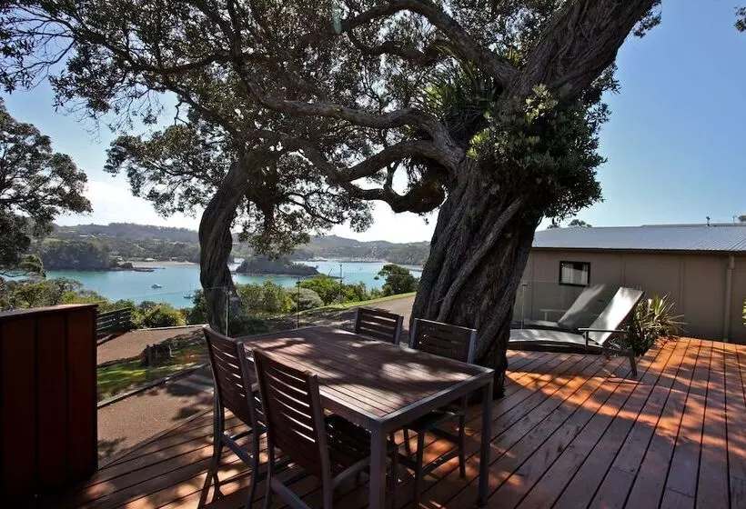 Pacific Rendezvous Resort