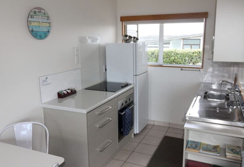 Pacific Rendezvous Resort