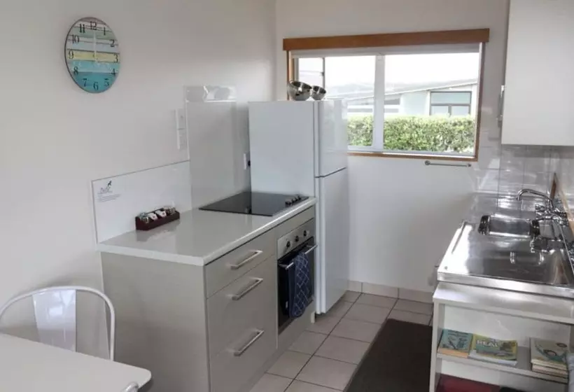 Pacific Rendezvous Resort