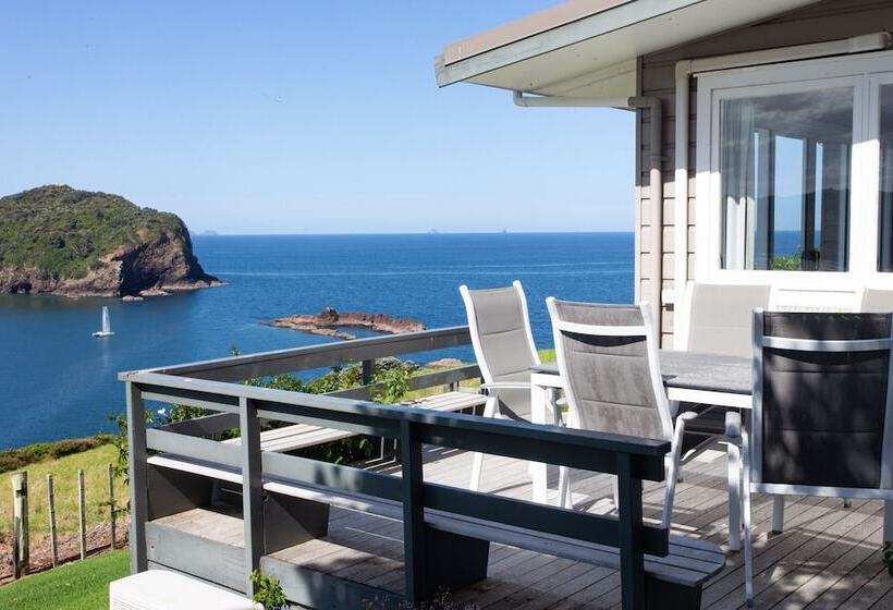 Pacific Rendezvous Resort