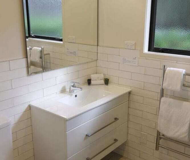 Pacific Rendezvous Resort