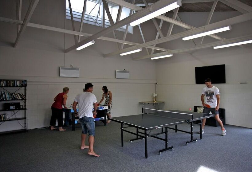 Pacific Rendezvous Resort