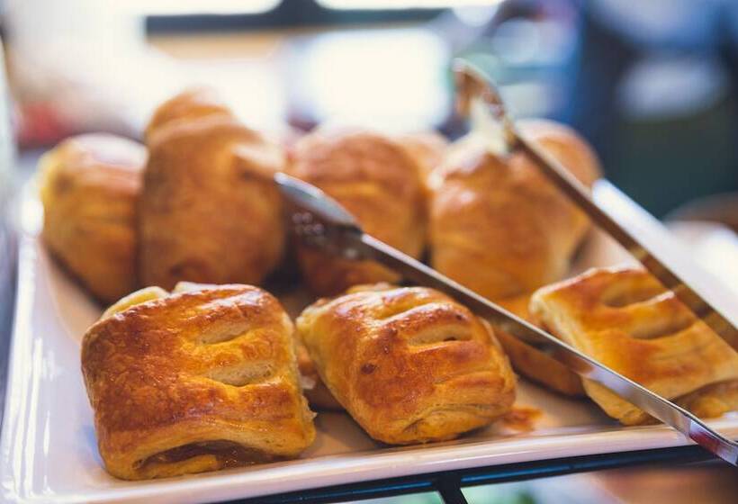 膳宿费 Antrim Villa