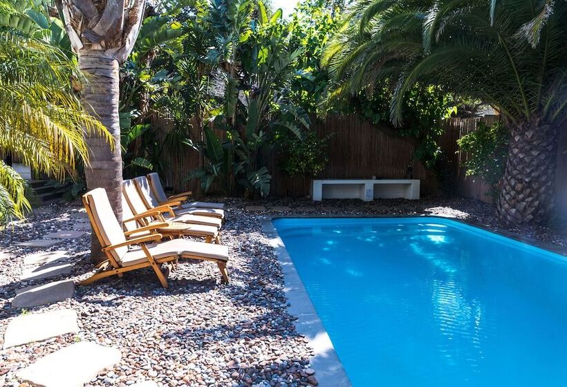 膳宿费 Antrim Villa