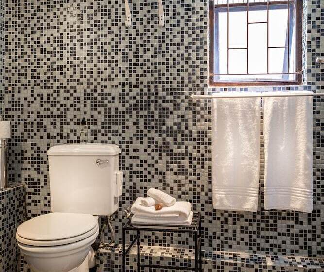 膳宿费 Antrim Villa