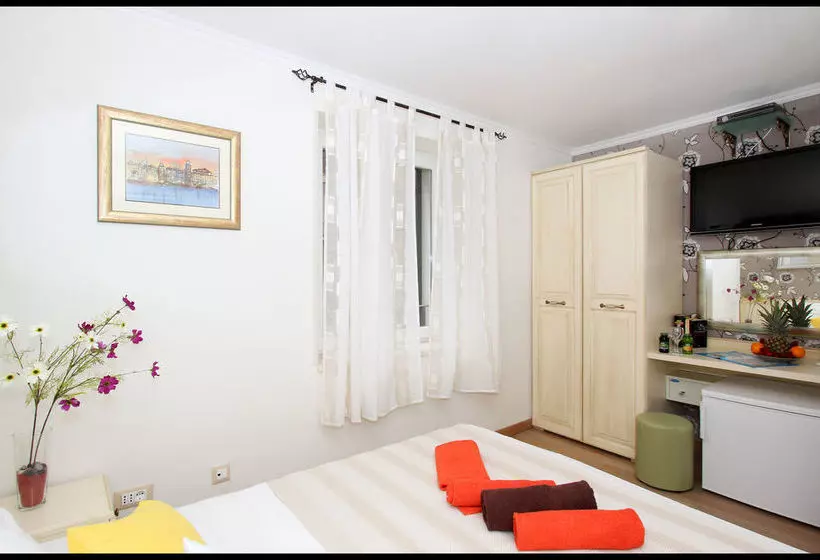 Pensão Guesthouse Pjaceta