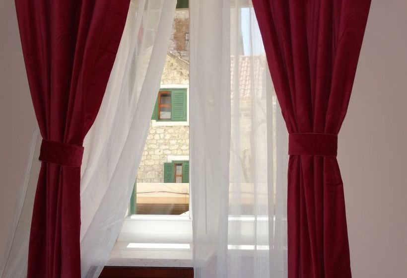 Pensió Guesthouse Pjaceta