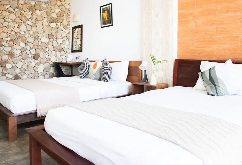 Saravoan Hotel Kep