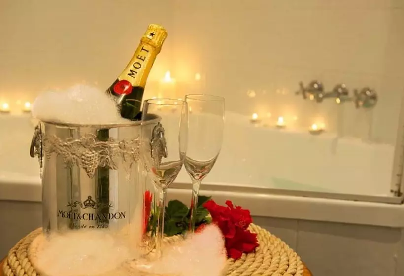 Sorrento Beach Motel