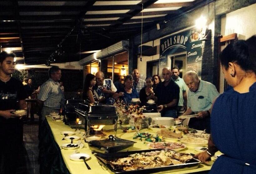 Tiptop Hotel, Resto And Delishop