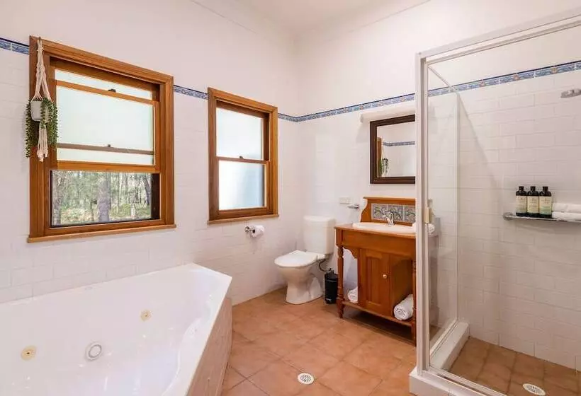 Bay And Bush, Jervis Bay