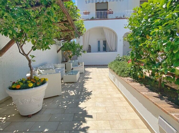 Bed and Breakfast La Giuliva Charming Rooms