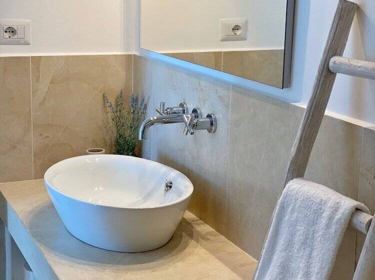 Bed and Breakfast La Giuliva Charming Rooms