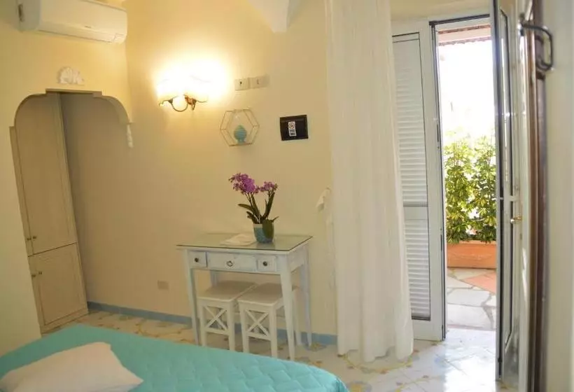 تختخواب و صبحانه Villa Mimosa