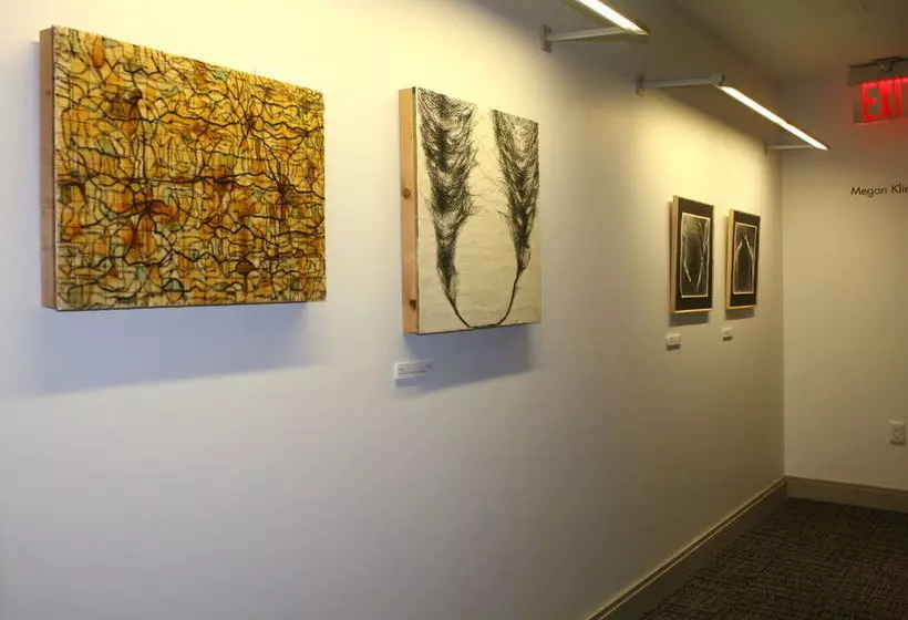 Dharma Home Suites At The Arts District