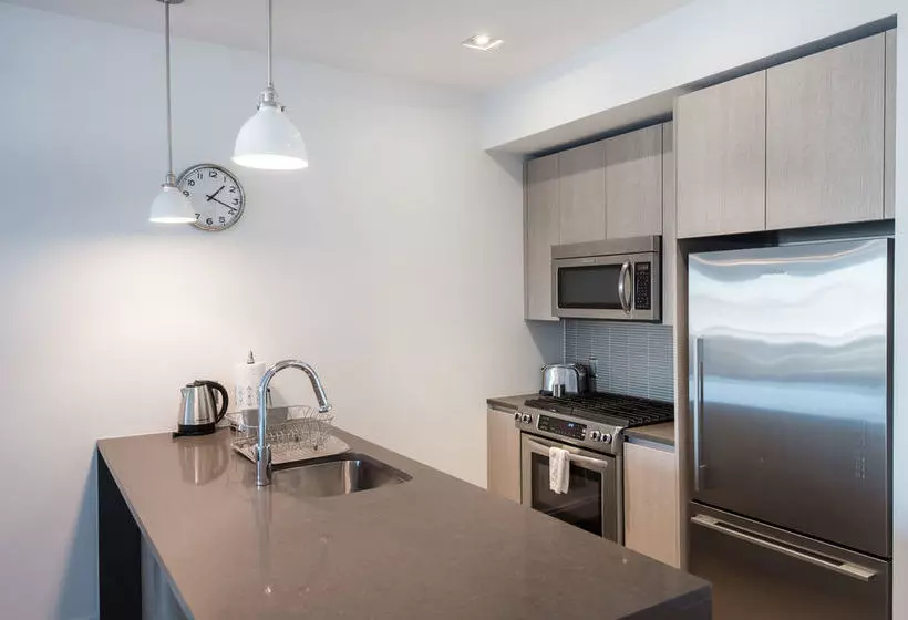 Dharma Home Suites At The Arts District