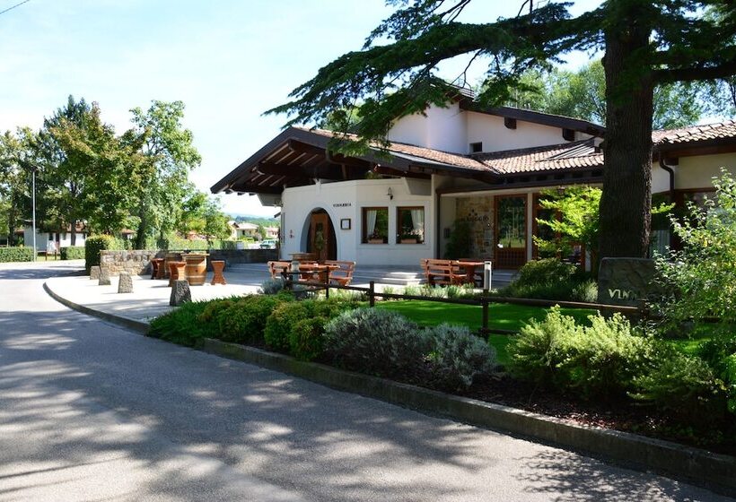 فندق Albergo Vinnaeria La Baita