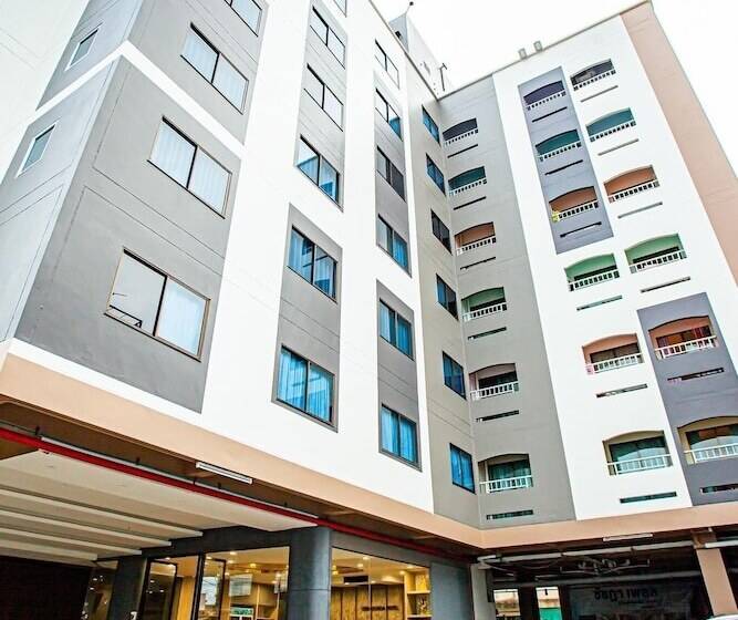 בית מלון כפרי Chudchada Place Hat Yai