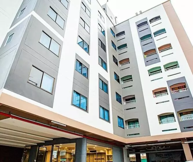 فندق Chudchada Place Hat Yai