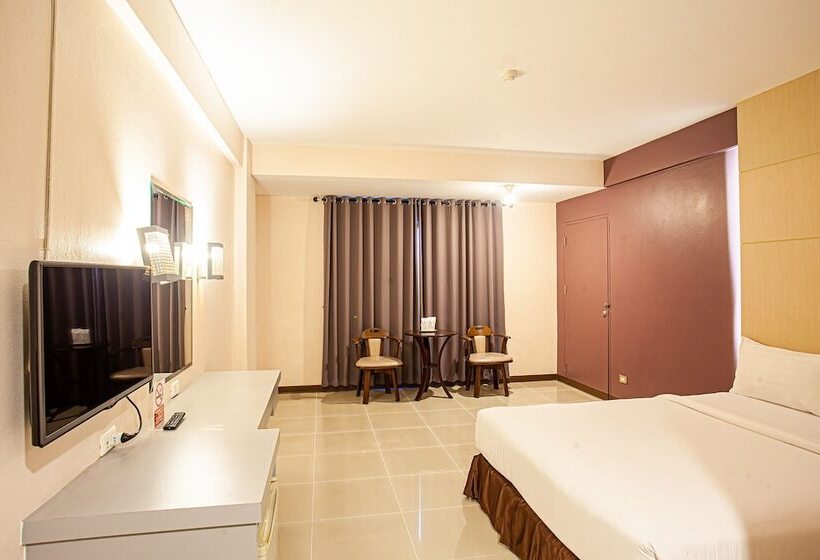 בית מלון כפרי Chudchada Place Hat Yai