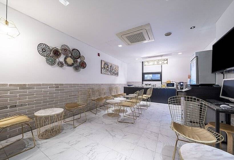 בית מלון כפרי Cheonan Zaza