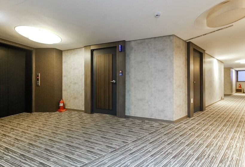 בית מלון כפרי Geoje Win