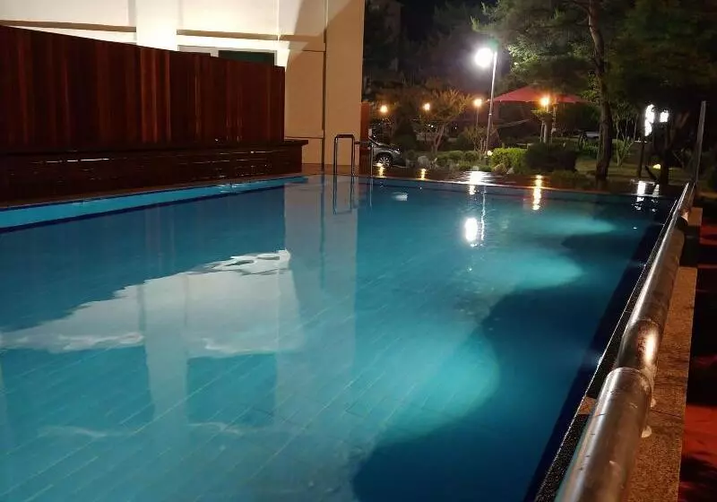 Hotelli Gyungpo Beach