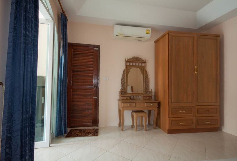 בית מלון כפרי Narnia Resort Pattaya 2