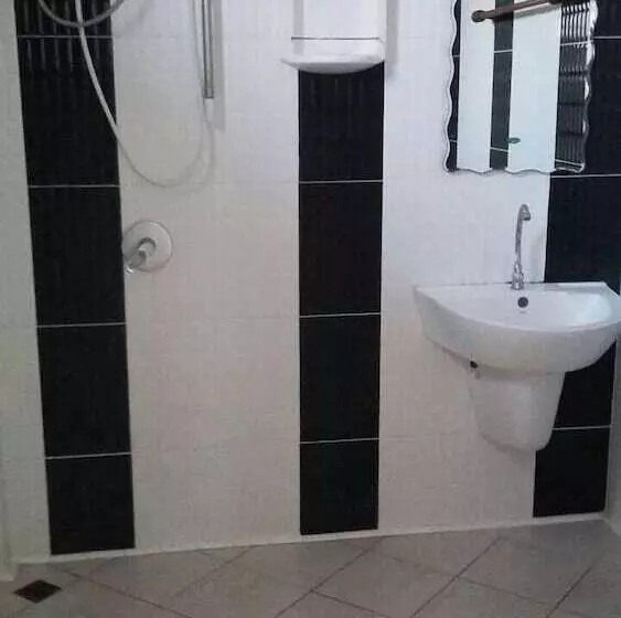 בית מלון כפרי Narnia Resort Pattaya 2