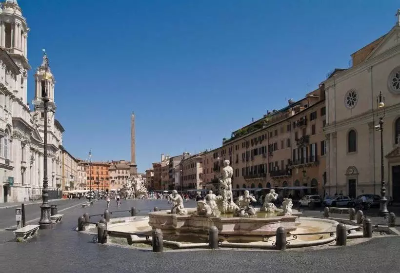 هتل Navona Tower Relais