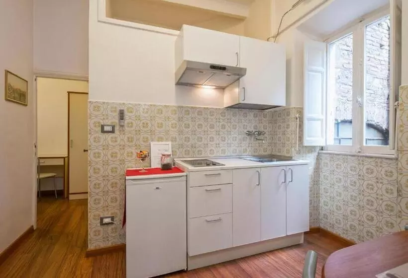 هتل Navona Tower Relais