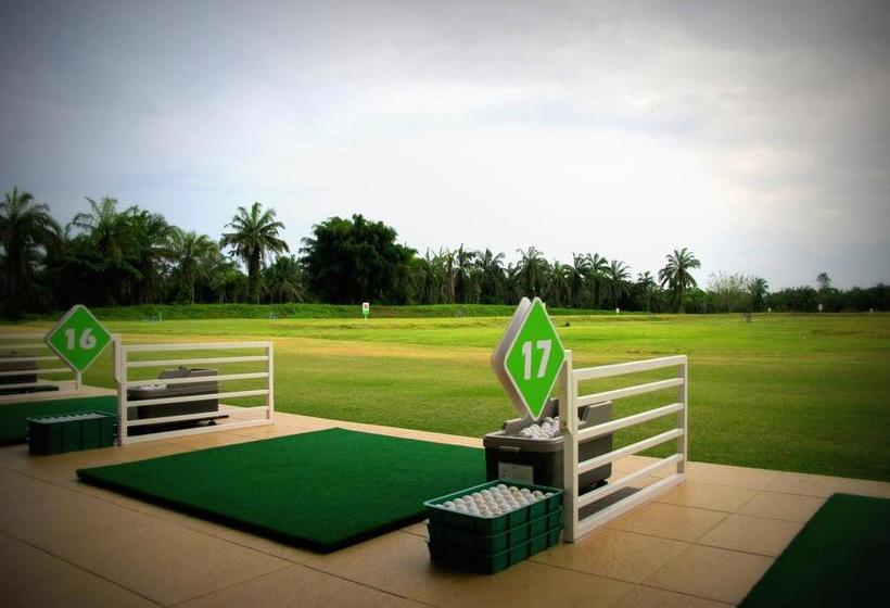 호텔 Palm Driving Range & Resort
