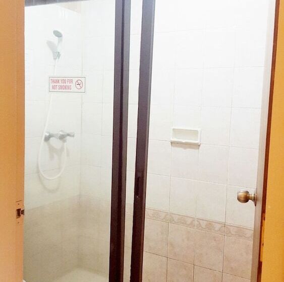 فندق Pondok Asri Family Guest House