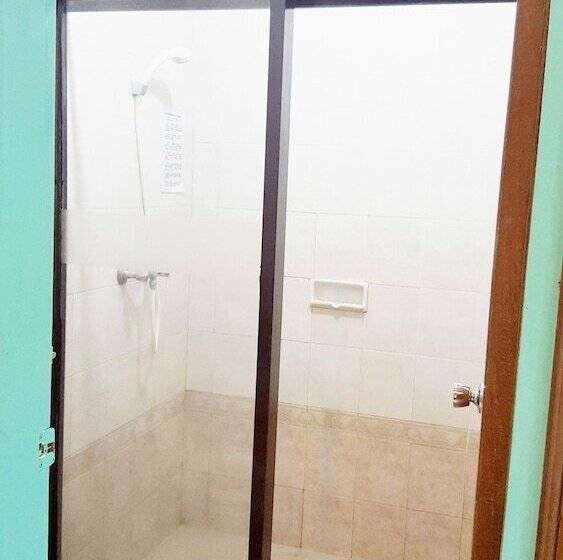 فندق Pondok Asri Family Guest House