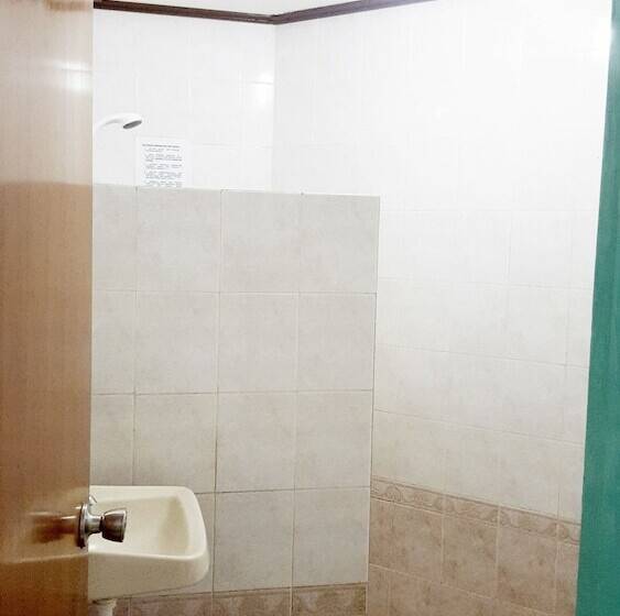 فندق Pondok Asri Family Guest House