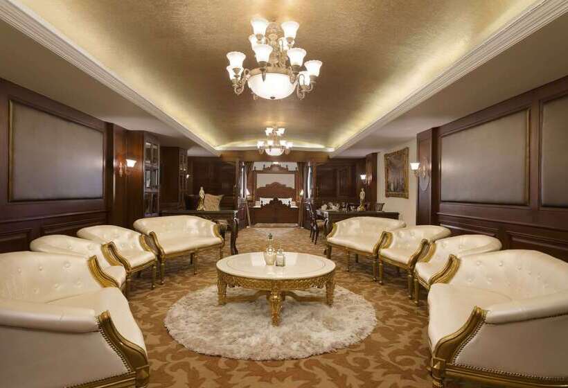 호텔 Ramada Plaza By Wyndham Chandigarh Zirakpur