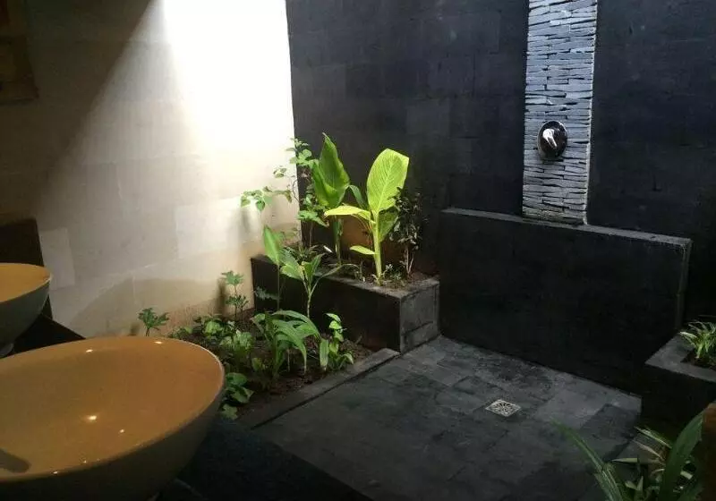 בית מלון כפרי Scallywags Resort