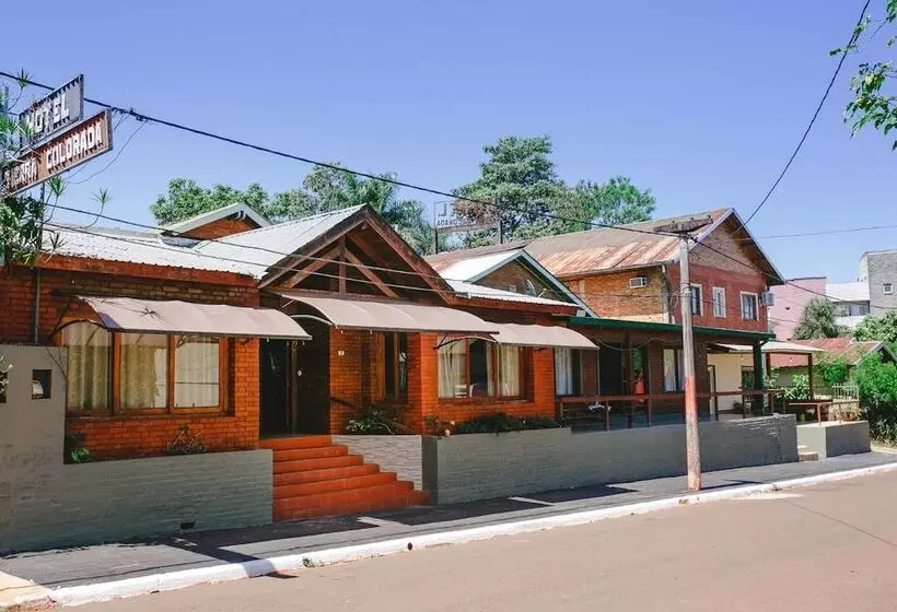 Hotel Tierra Colorada