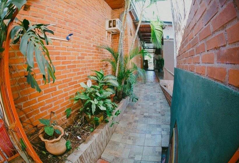 Hotel Tierra Colorada