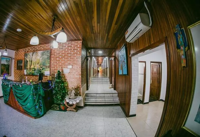 Hotel Tierra Colorada