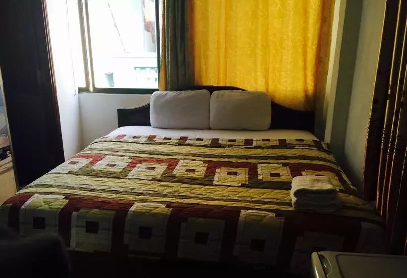 هتل SG Central Hostel