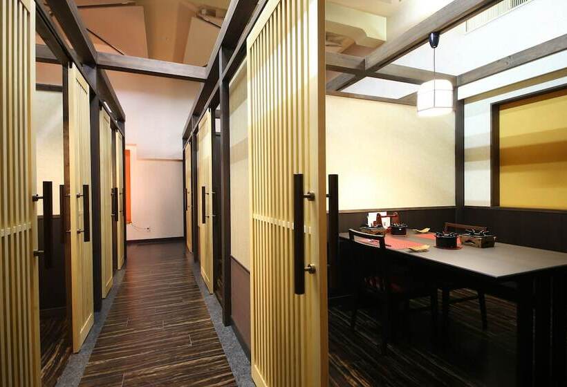 בית מלון כפרי Yorozuya