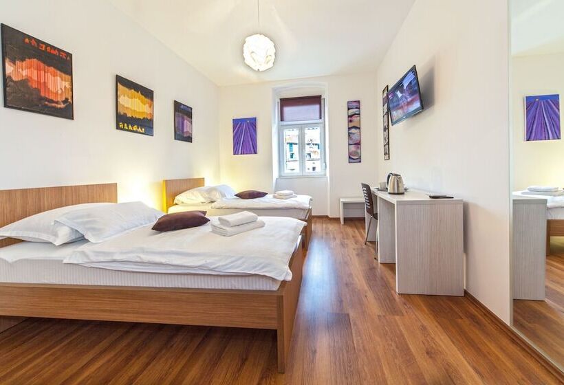 Marmontova Luxury Rooms