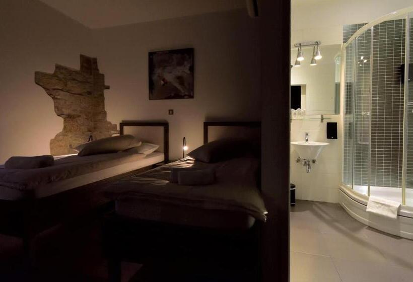 Marmontova Luxury Rooms