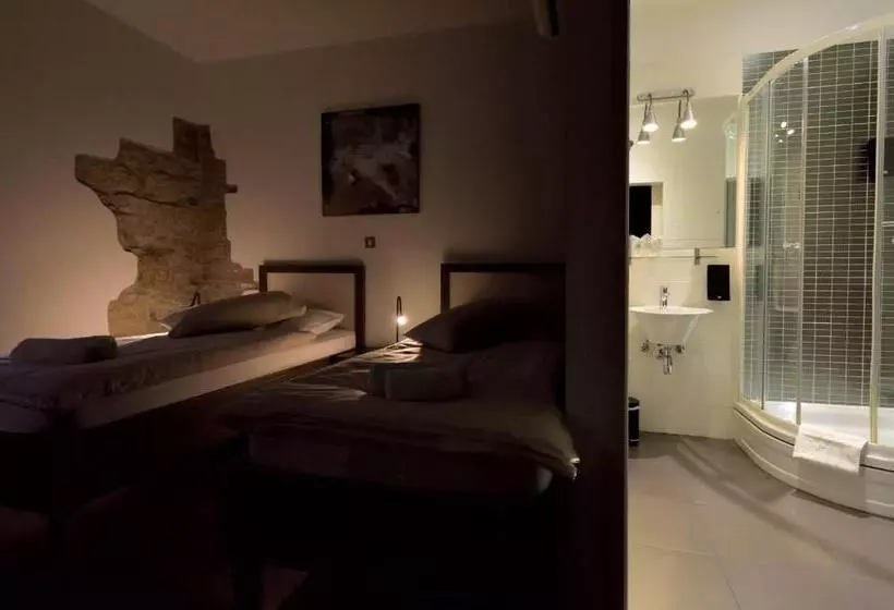 Marmontova Luxury Rooms