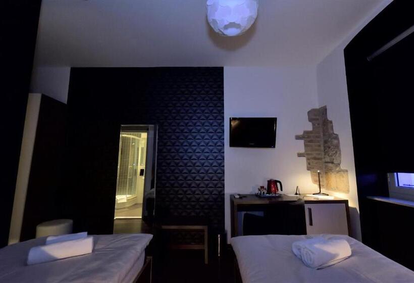 Marmontova Luxury Rooms