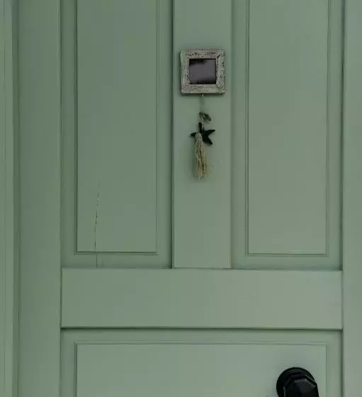 פנסיון Almyris