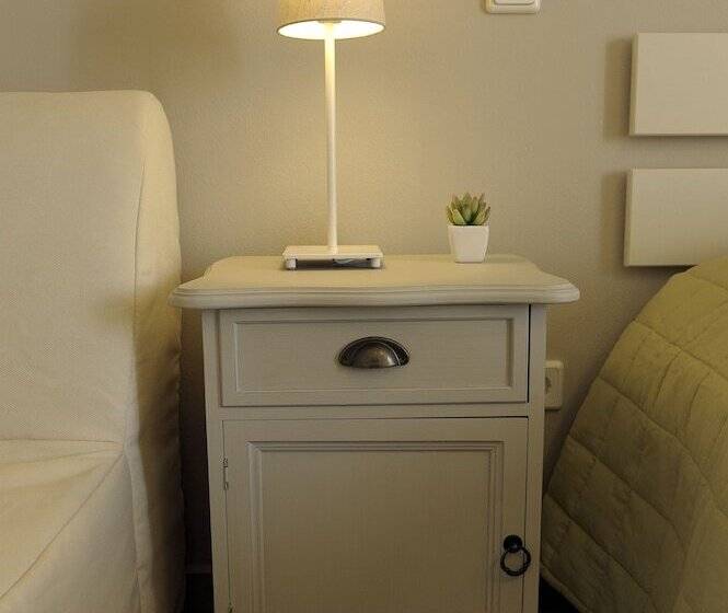 بنسيون Almyris